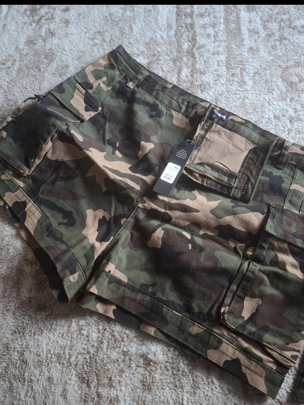 3x Camo Cargo Women’s Shorts - Green/Tan